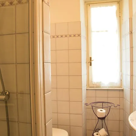 Pini Balbiani * Льерна