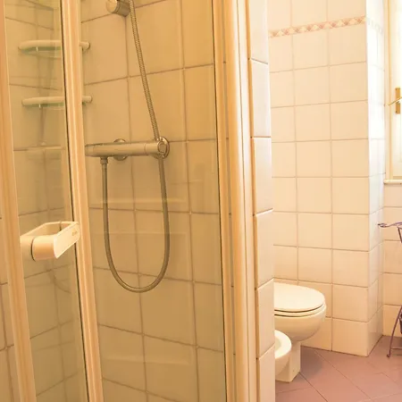 Pini Balbiani Апартаменты Льерна