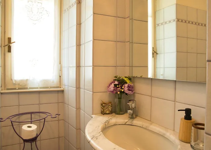 דירה Pini Balbiani ליירנה